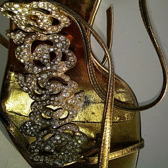 Sergio Rossi Gold jewelry sandal - Picture 5 of 7